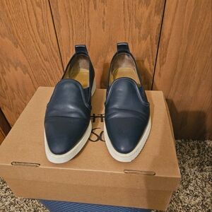 EVERLANE- The Leather Street Shoe Slip-On Navy Sneaker Size 8/7.5